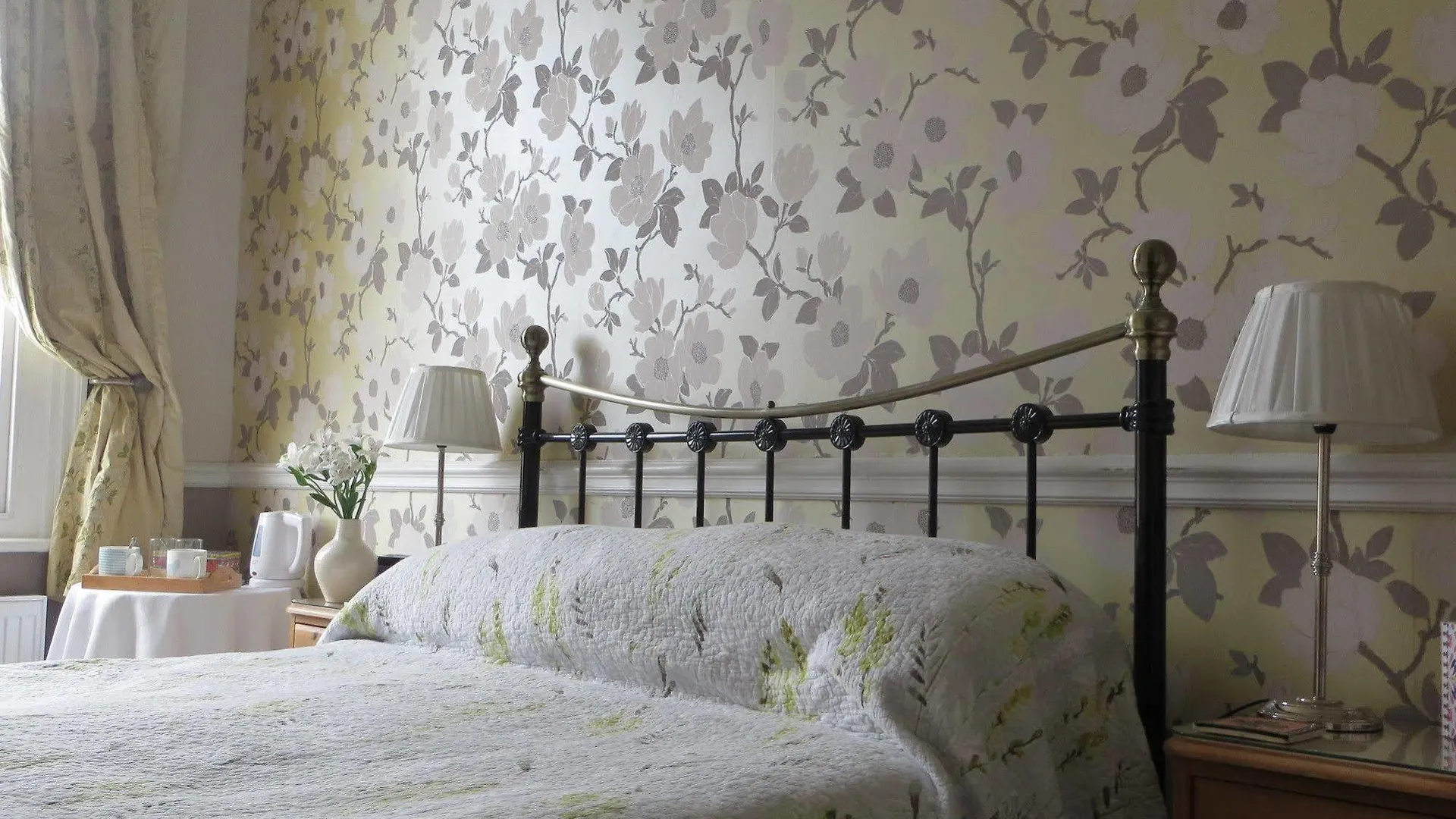 Avondale Guest House York